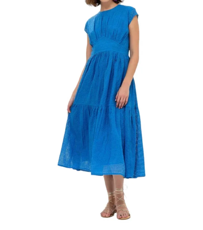 Must-Have Style Discounts Cap Sleeve Midi Dress In Delray Blue Casual Elegance