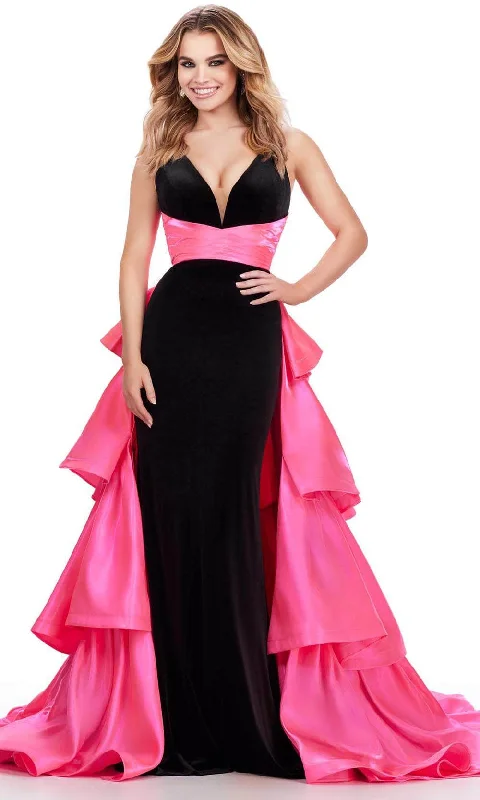 You'Ll Love Us Because Ashley Lauren 11643 - Sleeveless Plunging V-Neck Prom Dress Romantic Detailing