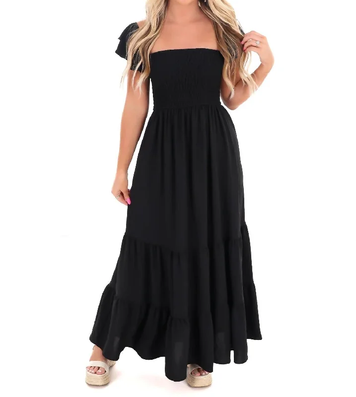 Chic Style, Always In Vogue What Happens Now Maxi Dress In Black Mid - Season Sale