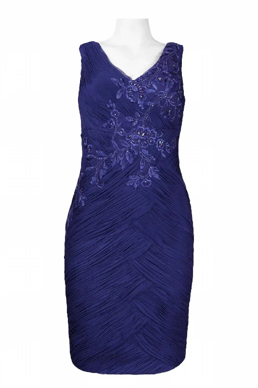 Casual Chic Deals Floral Embellished Crepe Dress In Sapphire Everyday Glamour