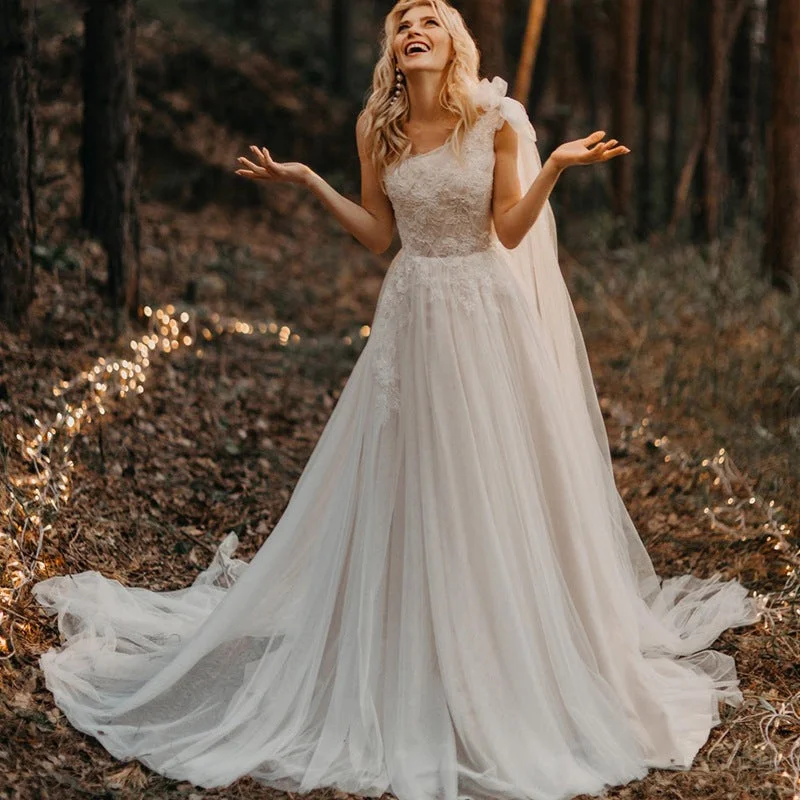 Durable Fashion Picks Real A Line Tulle Lace Wedding Dresses One Shoulder with Shawl Refined Simplicity