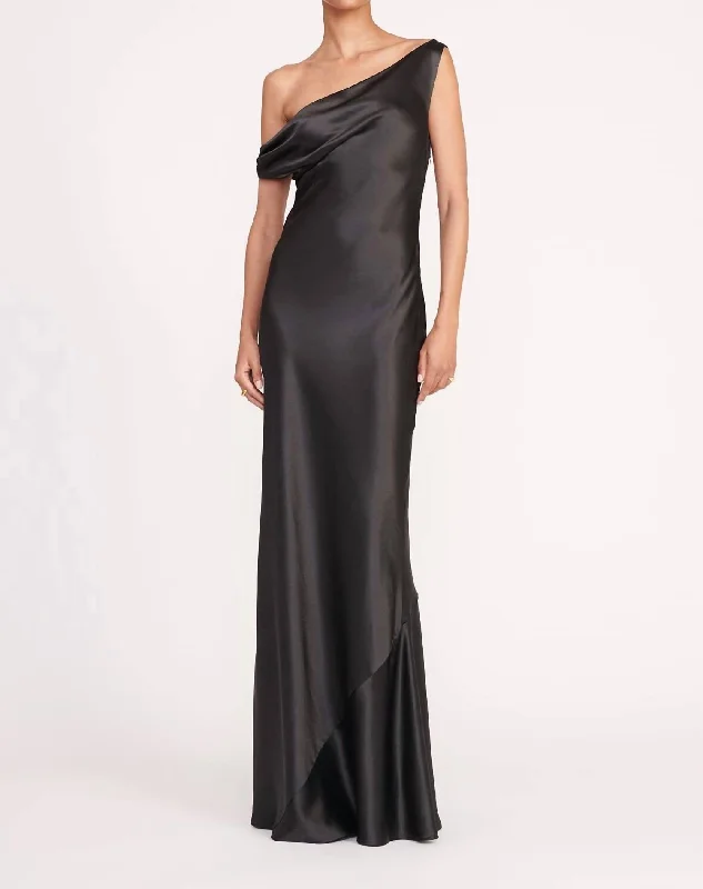 Stylish Statements Women's Ashanti One Drape Shoulder Maxi Dress In Black Hollywood Glam Award - Show Style