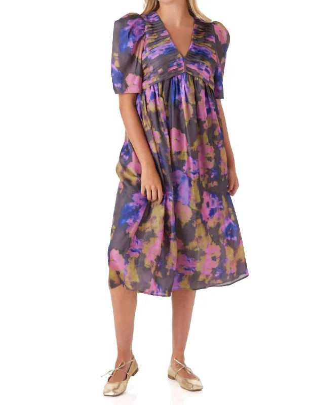 Essentials On Sale Marley Dress In Blurred Floral Limited - Stock