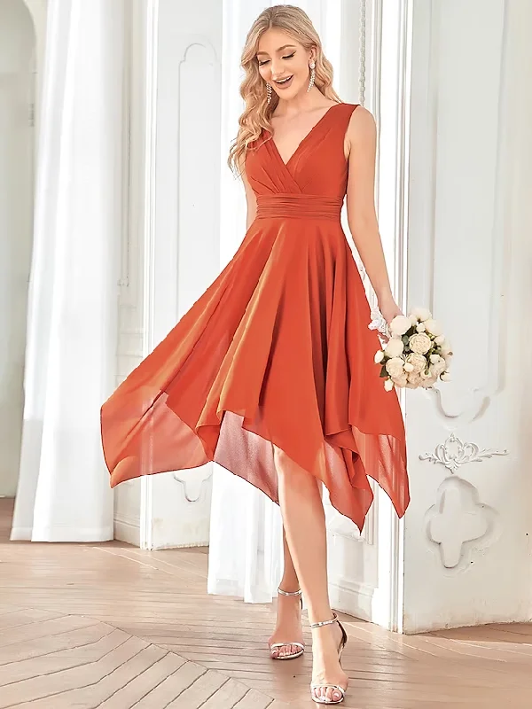 Season Offer A-Line Bridesmaid Dress V Neck Sleeveless Elegant Short / Mini Chiffon with Pleats / Tier / Solid Color Save On Classic Elegant Styles